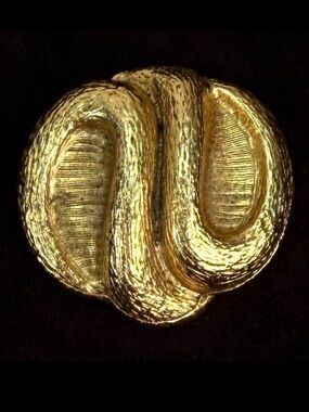 Vintage MUSI Signed Gold Color Textured Swirl Scarf Dress Clip Statement